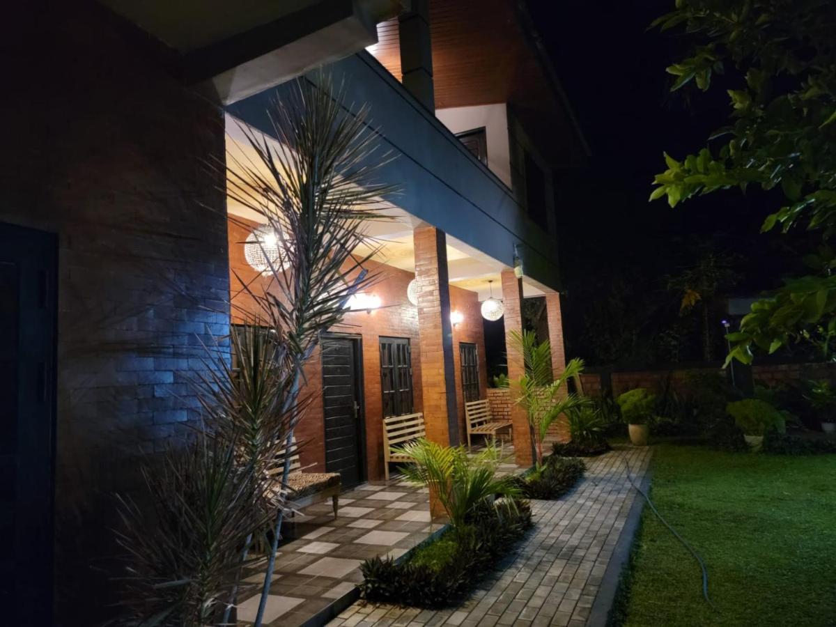 Edwin'S Airport Garden Bed & Breakfast Negombo Exterior foto