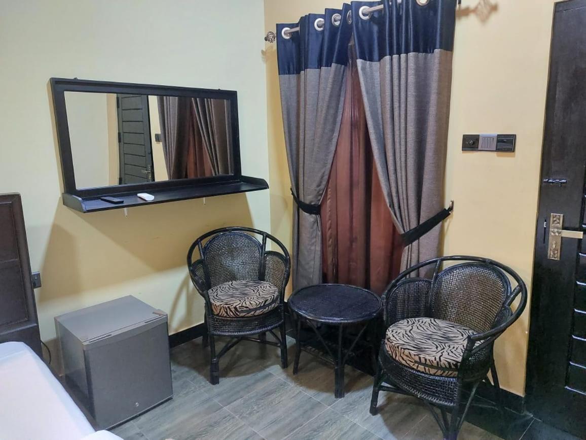Edwin'S Airport Garden Bed & Breakfast Negombo Exterior foto